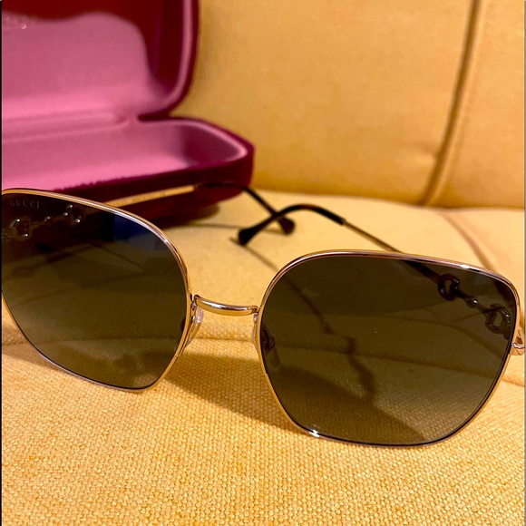 Authentic Gucci Gradient Gray square sunglasses